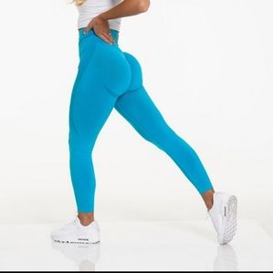 Nvgtn Aqua Contour Seamless Leggings NWT